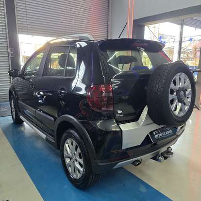 VOLKSWAGEN-CROSSFOX-2012