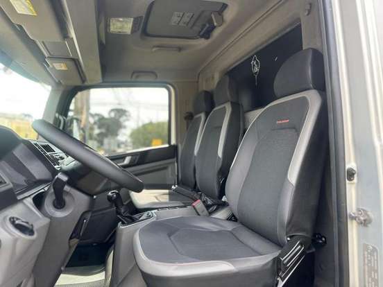 VOLKSWAGEN-DELIVERY EXPRESS-2020