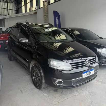 VOLKSWAGEN-FOX-2012