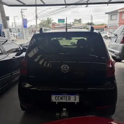 VOLKSWAGEN-FOX-2012