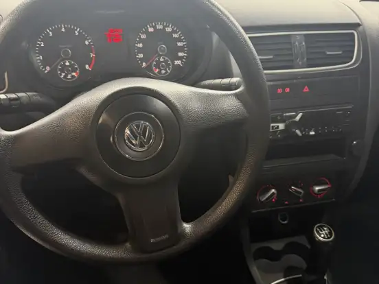 VOLKSWAGEN-FOX-1.0 MI 8V FLEX 4P MANUAL VOLKSWAGEN-FOX-2012