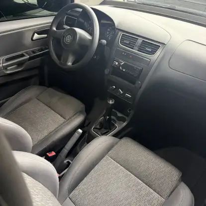 VOLKSWAGEN-FOX-1.0 MI 8V FLEX 4P MANUAL VOLKSWAGEN-FOX-2012
