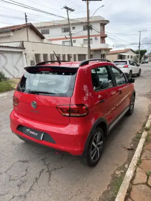 VOLKSWAGEN-FOX-2020
