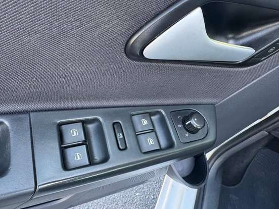 VOLKSWAGEN-FOX-2013