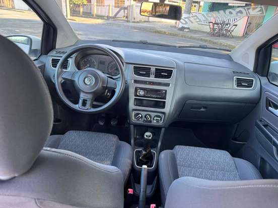 VOLKSWAGEN-FOX-1.6 MI 8V FLEX 4P MANUAL VOLKSWAGEN-FOX-2013