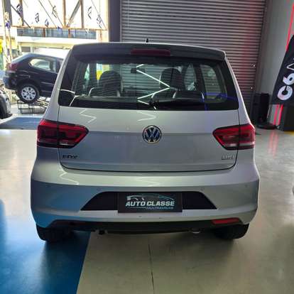 VOLKSWAGEN-FOX-2015