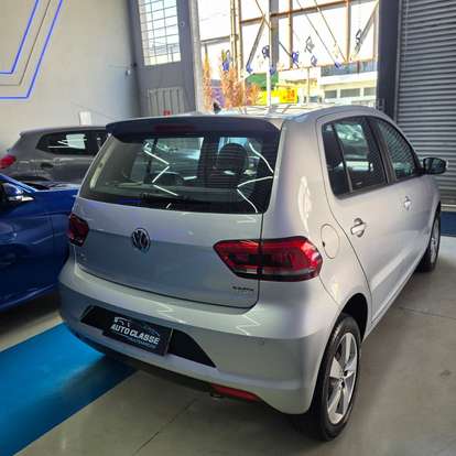 VOLKSWAGEN-FOX-1.6 MI ROCK IN RIO 8V FLEX 4P MANUAL VOLKSWAGEN-FOX-2015