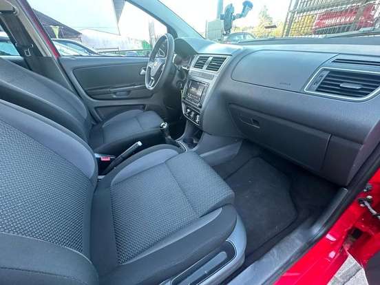 VOLKSWAGEN-FOX-1.6 MSI TOTAL FLEX CONNECT 4P MANUAL VOLKSWAGEN-FOX-2019