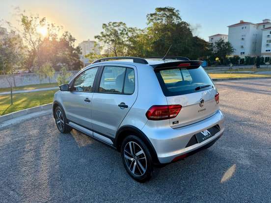 VOLKSWAGEN-FOX-1.6 MSI TOTAL FLEX XTREME 4P MANUAL VOLKSWAGEN-FOX-2017