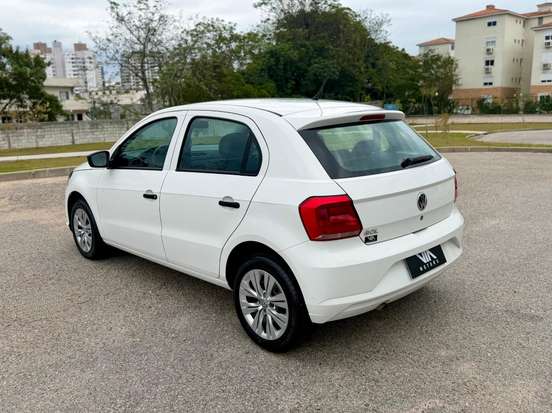 VOLKSWAGEN-GOL-2022