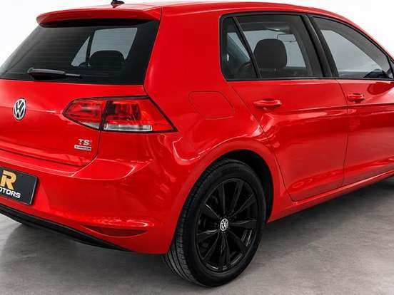 VOLKSWAGEN-GOLF-1.4 TSI COMFORTLINE 16V GASOLINA 4P AUTOMÁTICO VOLKSWAGEN-GOLF-2013