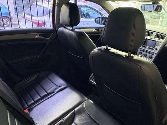 VOLKSWAGEN-GOLF-1.4 TSI COMFORTLINE 16V GASOLINA 4P AUTOMÁTICO VOLKSWAGEN-GOLF-2013