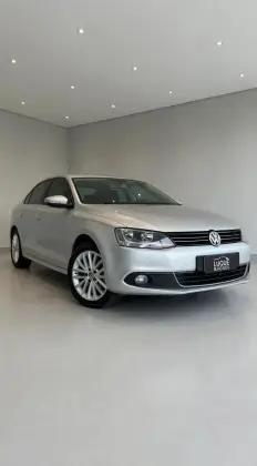 VOLKSWAGEN JETTA 2.0 TSI HIGHLINE 200CV GASOLINA 4P TIPTRONIC