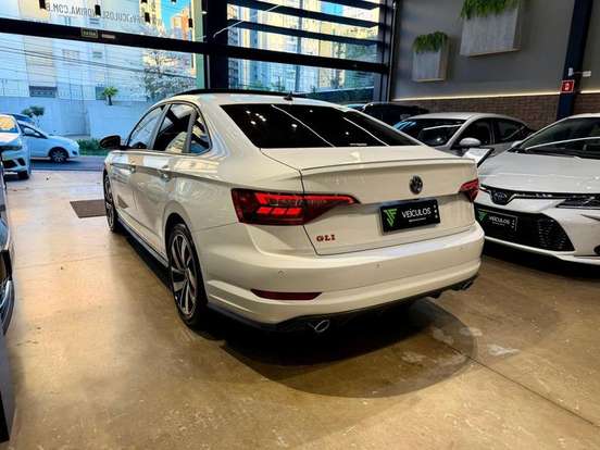 VOLKSWAGEN-JETTA-2.0 350 TSI GASOLINA GLI DSG VOLKSWAGEN-JETTA-2019