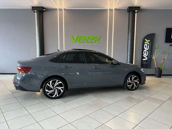 VOLKSWAGEN-JETTA-2023