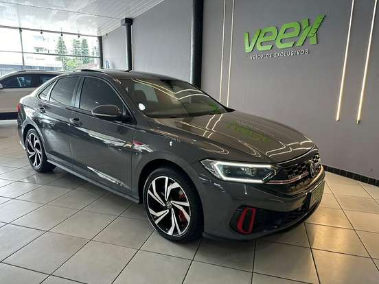 VOLKSWAGEN-JETTA-2023