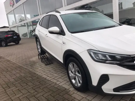 VOLKSWAGEN NIVUS 1.0 200 TSI TOTAL FLEX COMFORTLINE AUTOMÁTICO