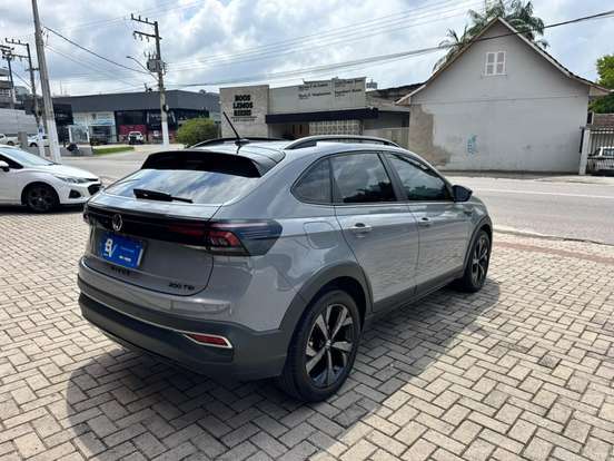 VOLKSWAGEN-NIVUS-1.0 200 TSI TOTAL FLEX HIGHLINE AUTOMÁTICO VOLKSWAGEN-NIVUS-2022