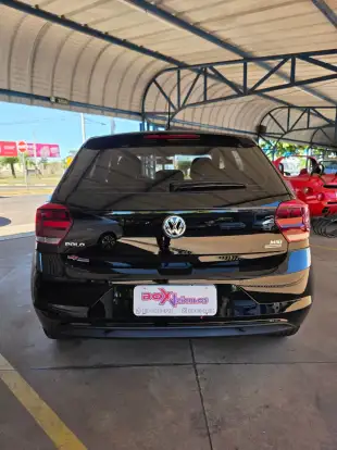 VOLKSWAGEN-POLO-2019