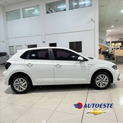 VOLKSWAGEN-POLO-2023