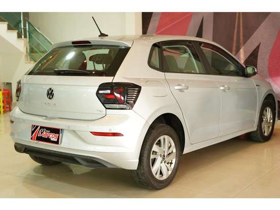 VOLKSWAGEN-POLO-2024