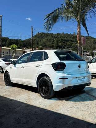 VOLKSWAGEN-POLO-2024