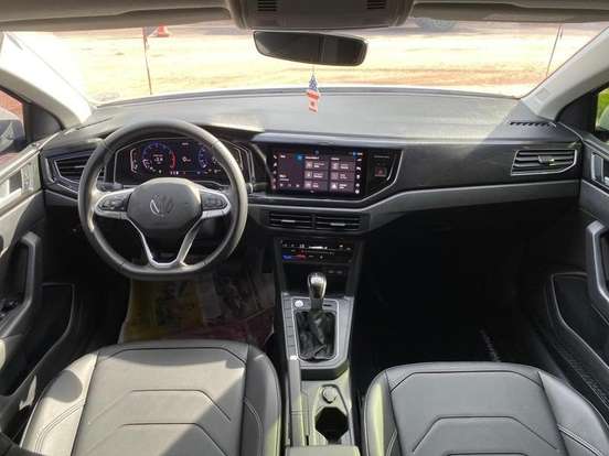 VOLKSWAGEN-POLO-2024