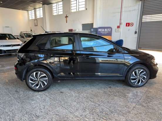 VOLKSWAGEN-POLO-2023