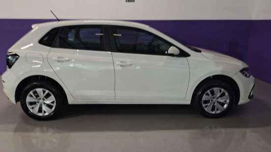 VOLKSWAGEN-POLO-2024