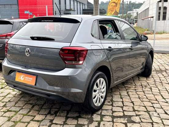 VOLKSWAGEN-POLO-2020