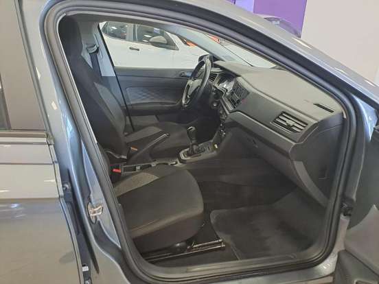 VOLKSWAGEN-POLO-2024