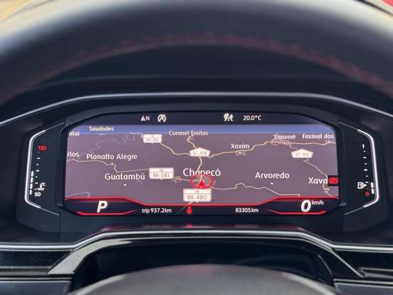 VOLKSWAGEN-POLO-2020