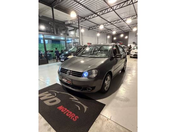 VOLKSWAGEN POLO SEDAN 1.6 MI 8V FLEX 4P AUTOMATIZADO