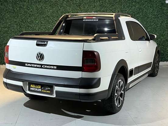 VOLKSWAGEN-SAVEIRO-2013