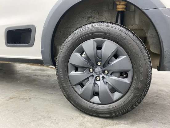 VOLKSWAGEN-SAVEIRO-2024