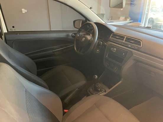 VOLKSWAGEN-SAVEIRO-2022