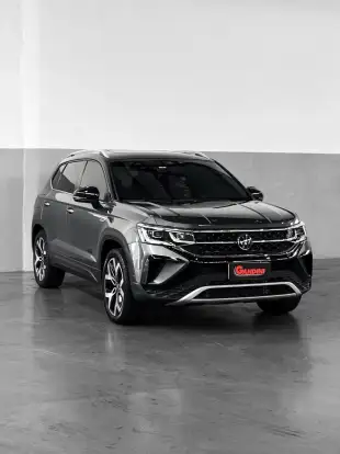 VOLKSWAGEN-TAOS-2025
