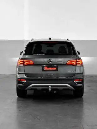VOLKSWAGEN-TAOS-1.4 250 TSI TOTAL FLEX HIGHLINE AUTOMÁTICO VOLKSWAGEN-TAOS-2025
