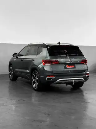 VOLKSWAGEN-TAOS-2025