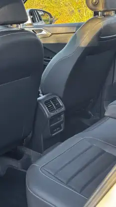 VOLKSWAGEN-TAOS-2023