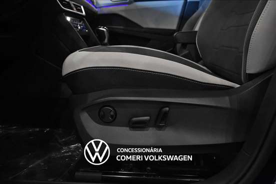 VOLKSWAGEN-TAOS-2026