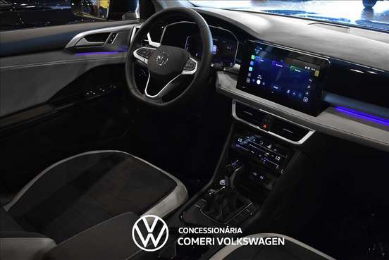 VOLKSWAGEN-TAOS-2026