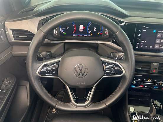 VOLKSWAGEN-TAOS-1.4 250 TSI TOTAL FLEX HIGHLINE AUTOMÁTICO VOLKSWAGEN-TAOS-2024