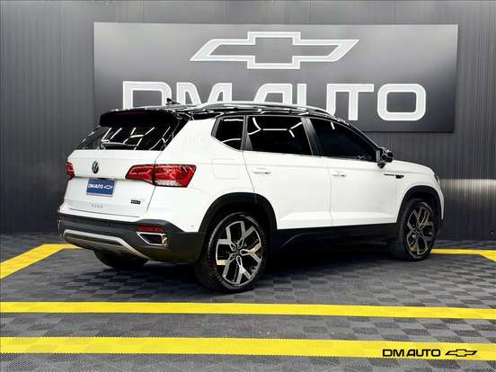 VOLKSWAGEN-TAOS-1.4 250 TSI TOTAL FLEX HIGHLINE AUTOMÁTICO VOLKSWAGEN-TAOS-2024