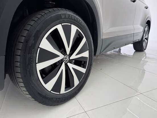 VOLKSWAGEN-TAOS-1.4 250 TSI TOTAL FLEX HIGHLINE AUTOMÁTICO VOLKSWAGEN-TAOS-2022