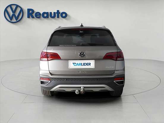 VOLKSWAGEN-TAOS-2023