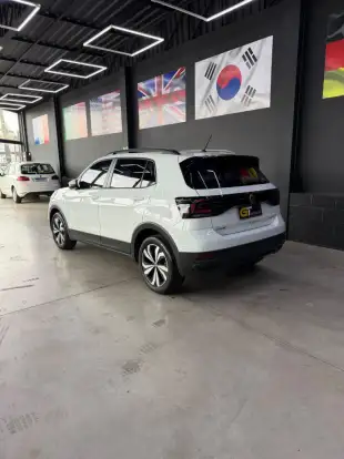 VOLKSWAGEN-T-CROSS-2022