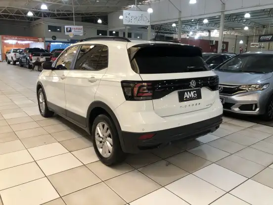 VOLKSWAGEN-T-CROSS-2020