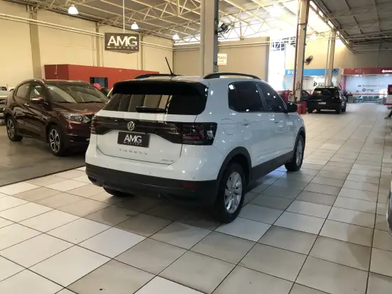 VOLKSWAGEN-T-CROSS-2020