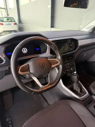 VOLKSWAGEN-T-CROSS-2023